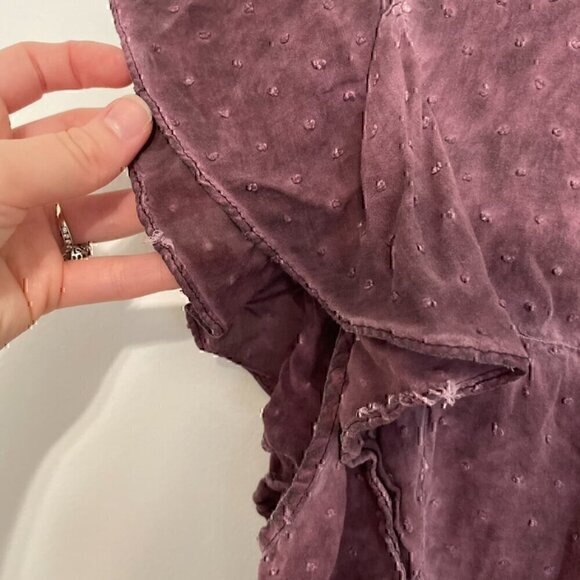 KNOX ROSE Purple Swiss Dot Crochet Eyelet Tie Bow Back Short Flutter Sleeve Top - Picture 11 of 13